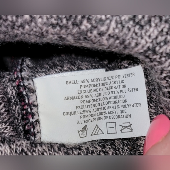 Puma  pink winter hat - Picture 4 of 4
